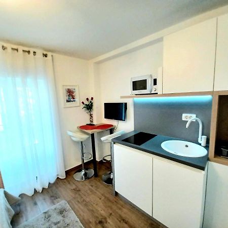Studio Apartmani Pomalo/ Take It Easy Split Buitenkant foto