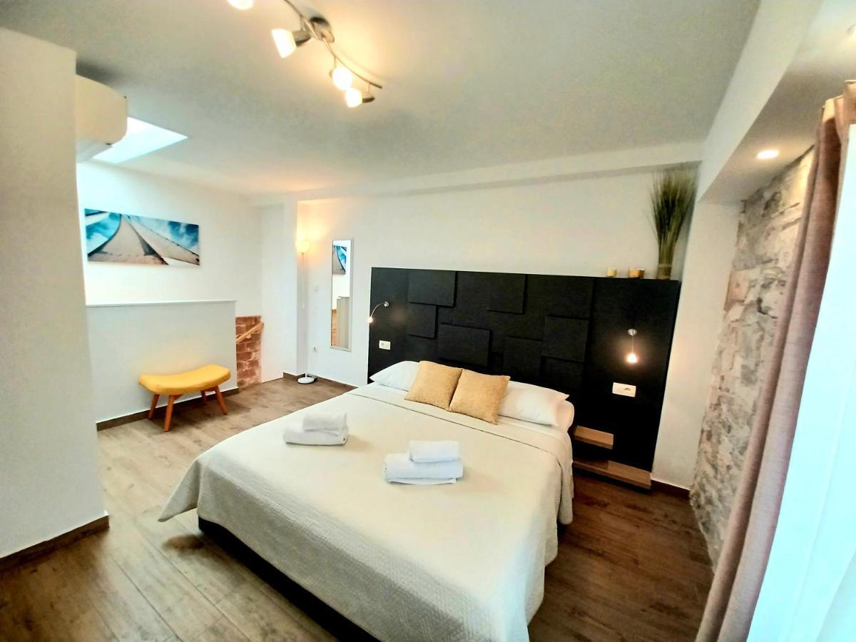 Studio Apartmani Pomalo/ Take It Easy Split Buitenkant foto